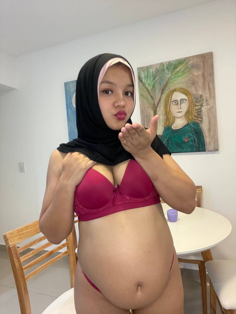 OnlyFans Pregnant Pari Nude Images