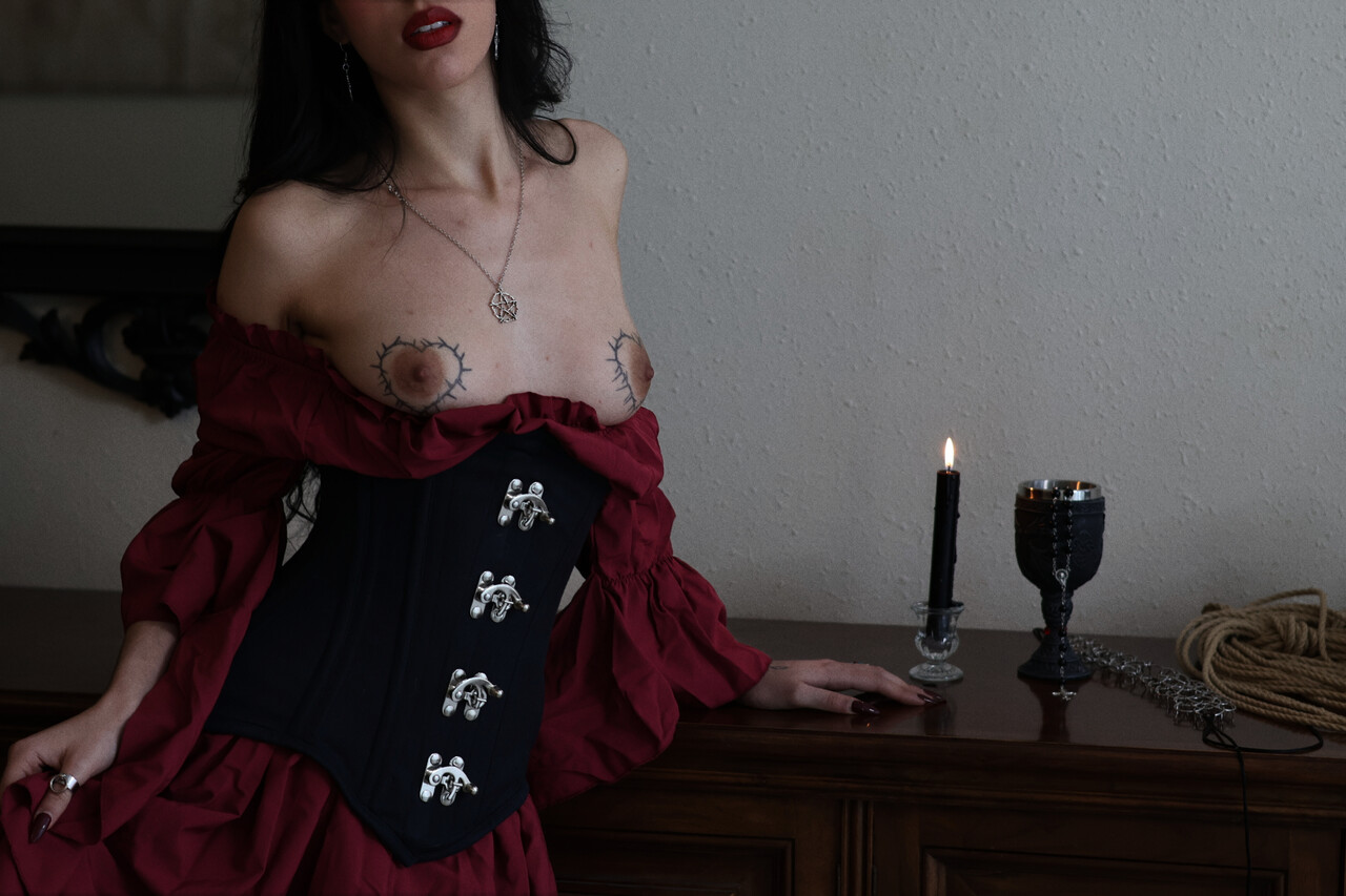 Goth OnlyFans brunette Kore Fox shows off her small tattooed tits