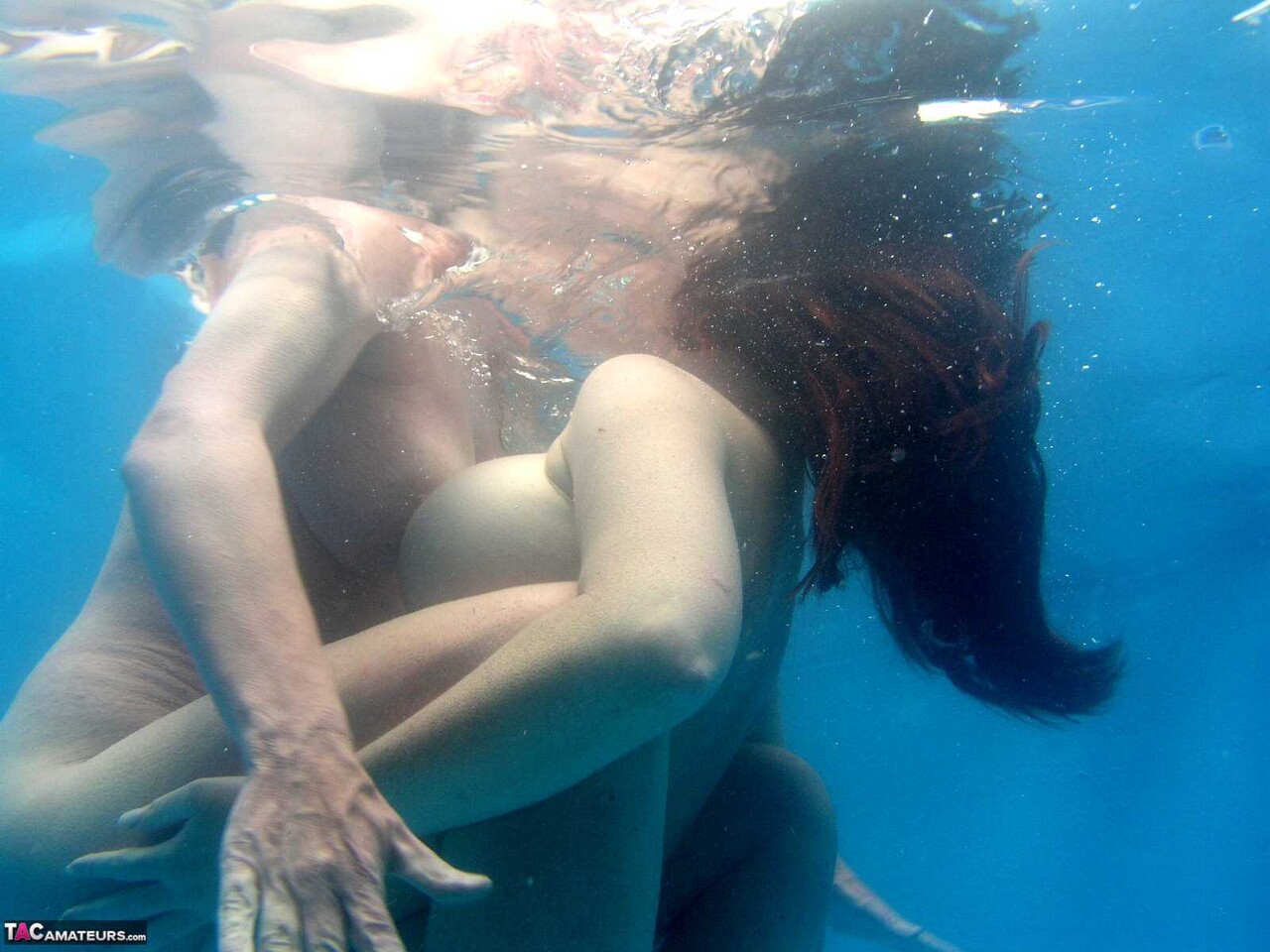 Older couple Tiffany Pearl & signature have sex underwater in a pool
