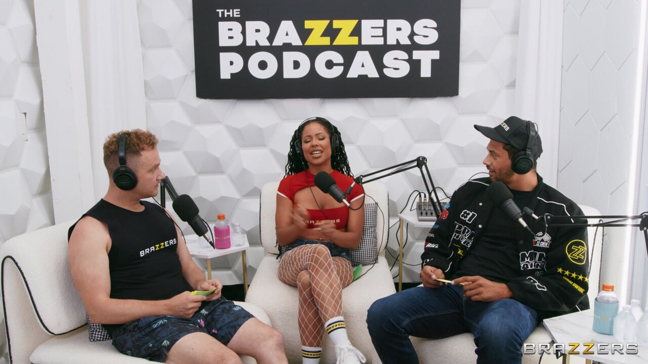Brazzers Network performed by Alex Jones, Kira Noir, Van Wylde XXX Pics