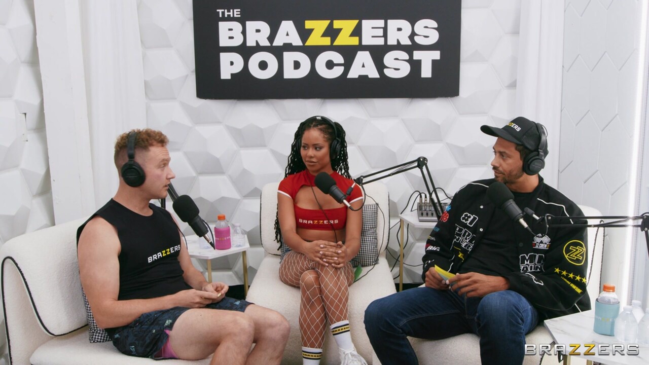 Brazzers Network performed by Alex Jones, Kira Noir, Van Wylde XXX Pics