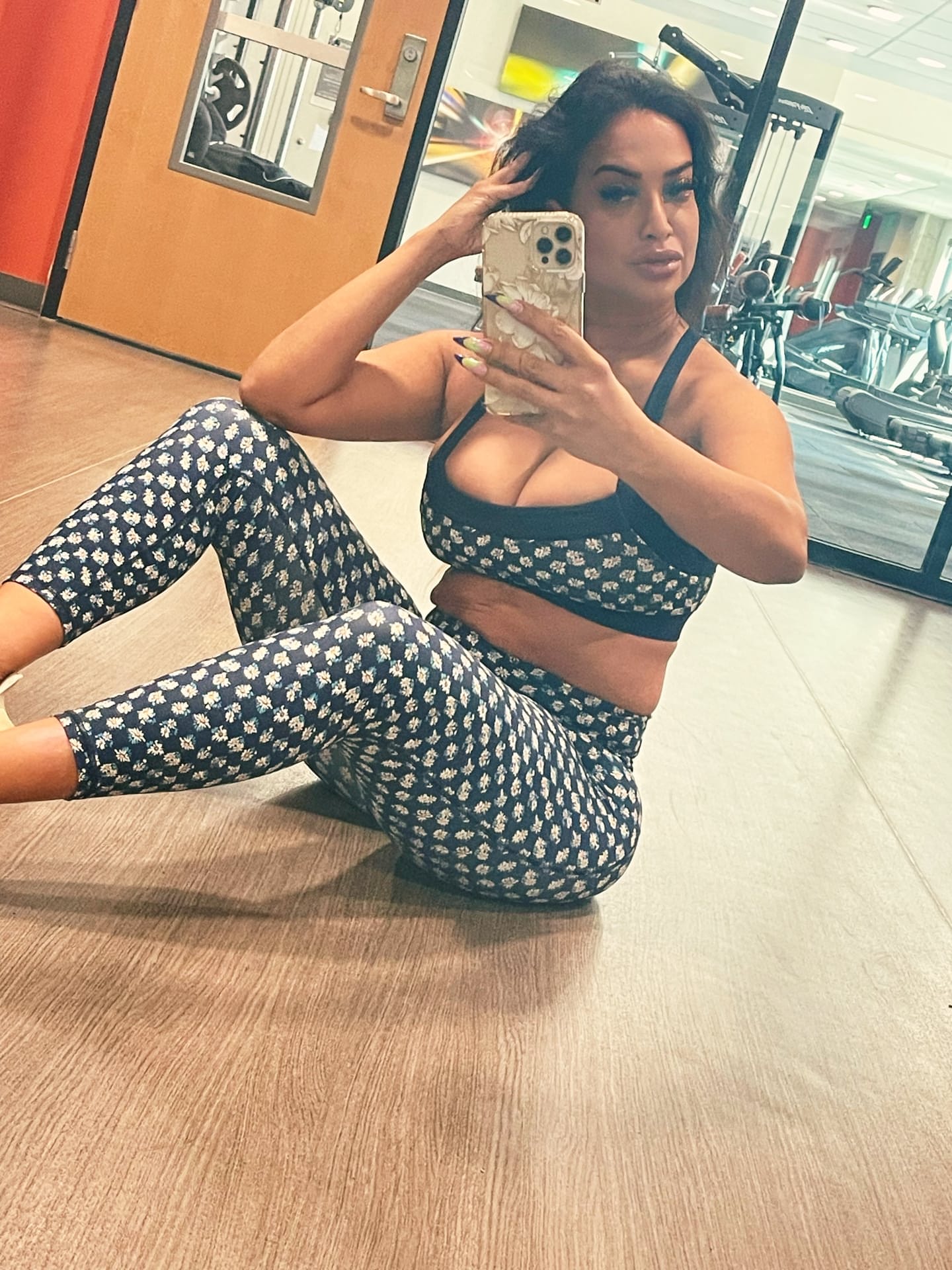 OnlyFans Victoria Simone