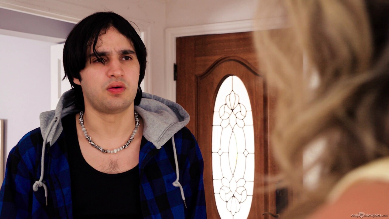 River Lynn seduces her stepbrother after catching him with his pants down