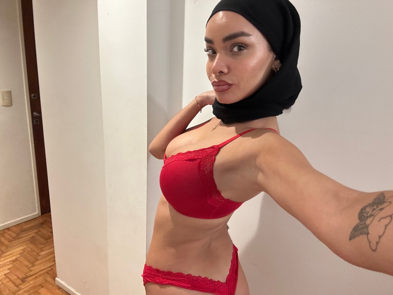 OnlyFans Salma Iman XXX Photos