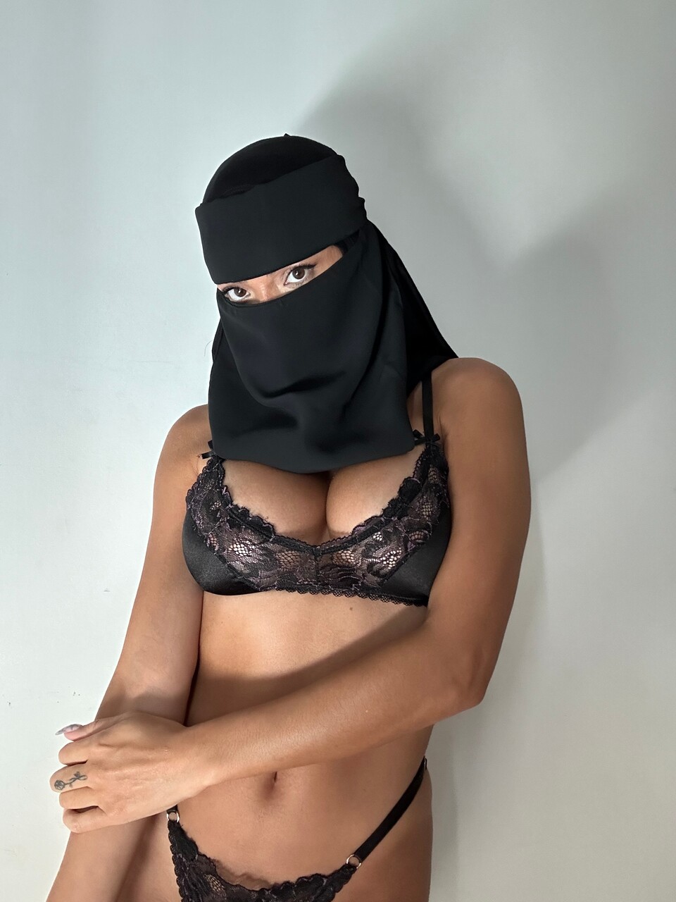 OnlyFans Salma Iman XXX Photos