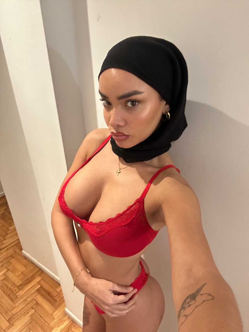 OnlyFans Salma Iman XXX Photos