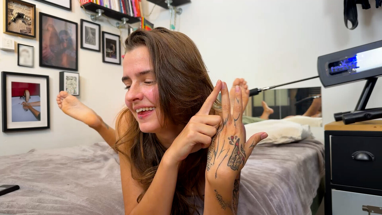 Tattooed amateur gets naked on her bed before masturbating with a sex toy