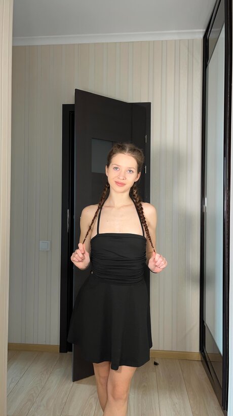 Skinny teen Octavia BB shows her tiny tits while completely naked
